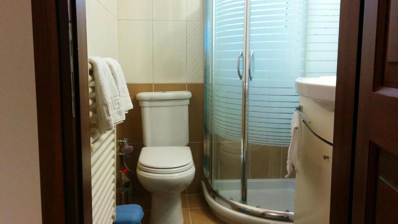 Lovely 2-Bedroom Apartment At Greek Riviera Vári 외부 사진