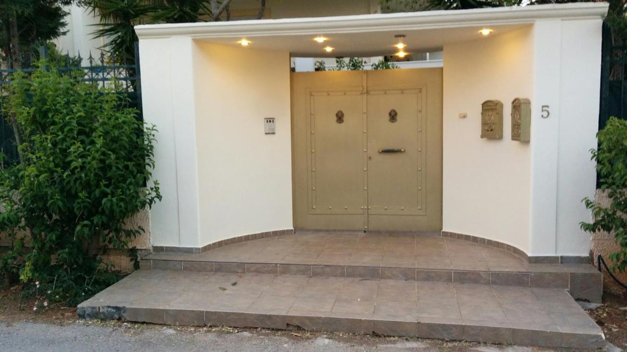 Lovely 2-Bedroom Apartment At Greek Riviera Vári 외부 사진