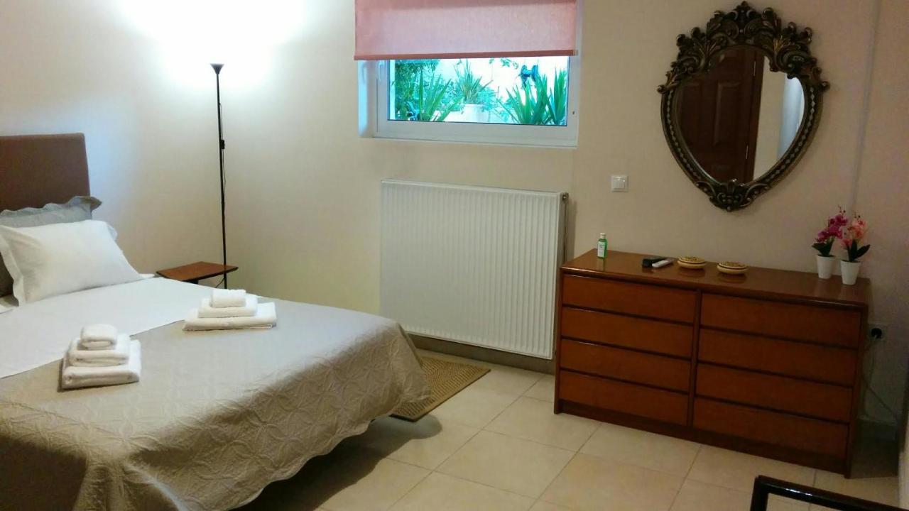 Lovely 2-Bedroom Apartment At Greek Riviera Vári 외부 사진